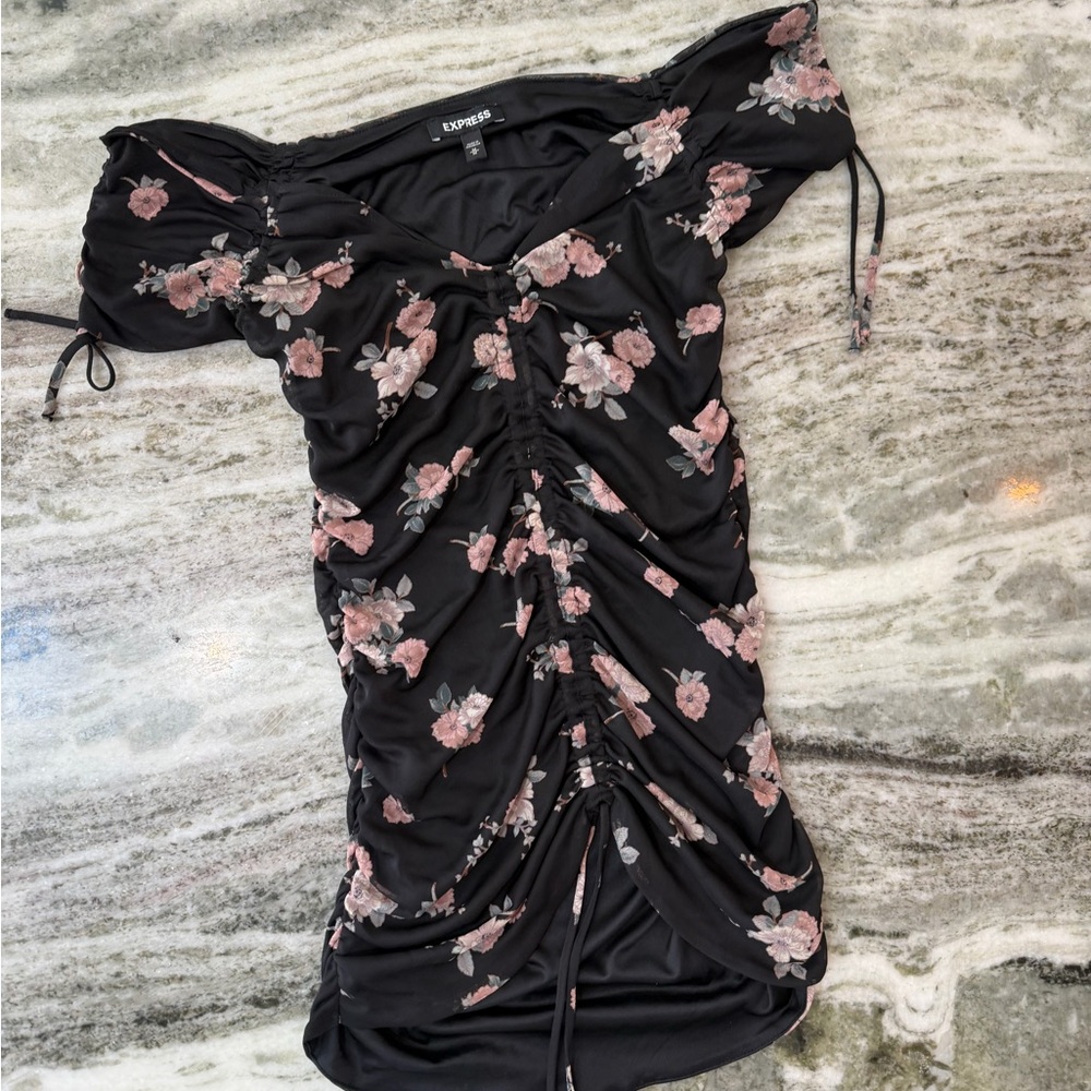 Express Black Floral Ruched Top